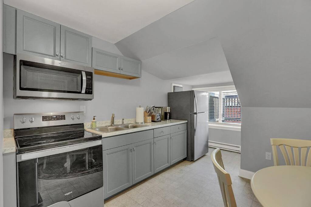 Suites On Seneca - Gorgeous One Bedroom Apartment Harrisburg Zewnętrze zdjęcie